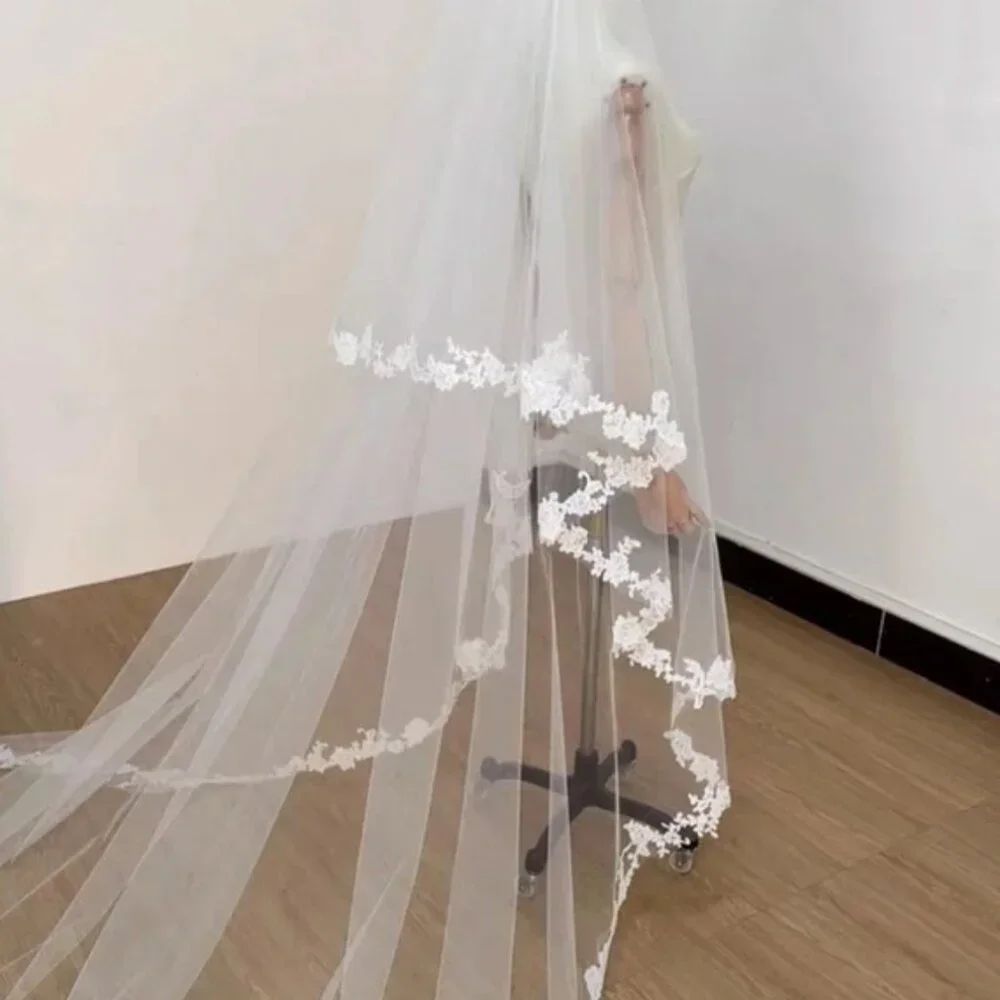 Cathedral Lace Wedding Veil with Comb